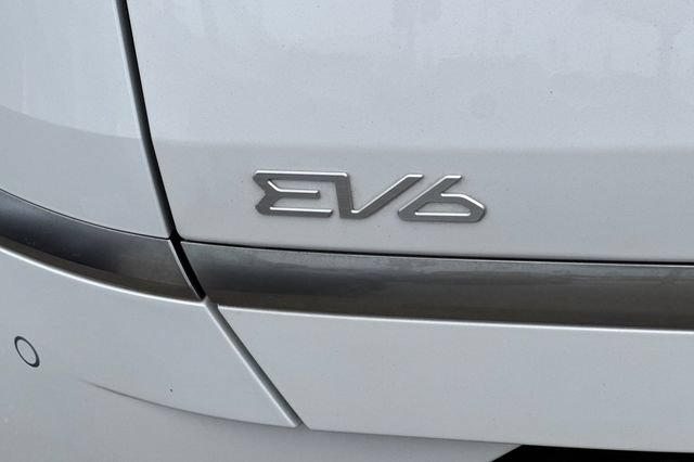 Used 2024 Kia EV6 Wind RWD image 34