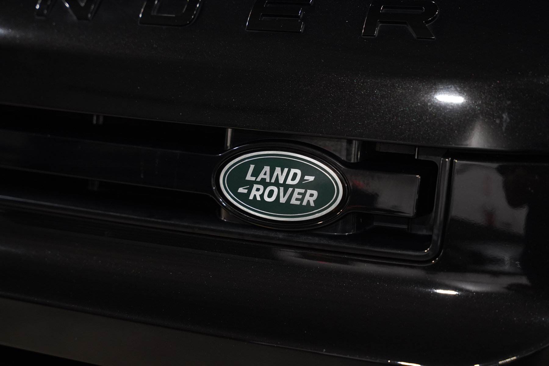Used 2023 Land Rover Defender 110 X-Dynamic SE AWD/4WD image 20