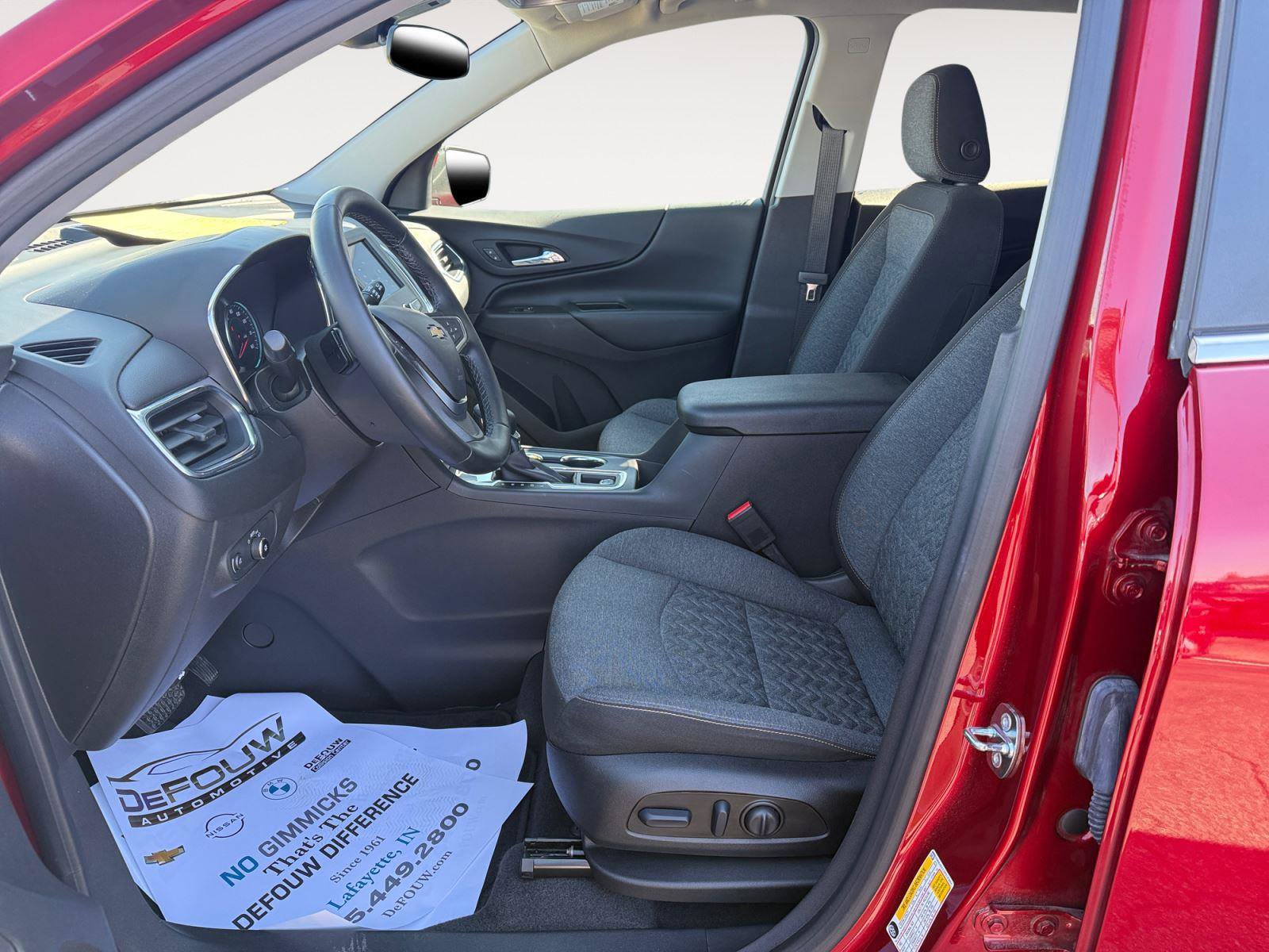 Used 2023 Chevrolet Equinox LT image 10