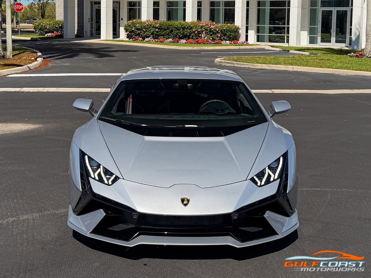 Used 2023 Lamborghini Huracan Tecnica image 6