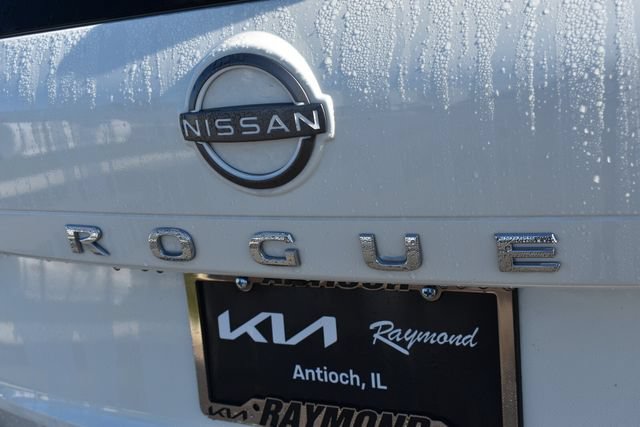 Used 2023 Nissan Rogue SV AWD/4WD image 16