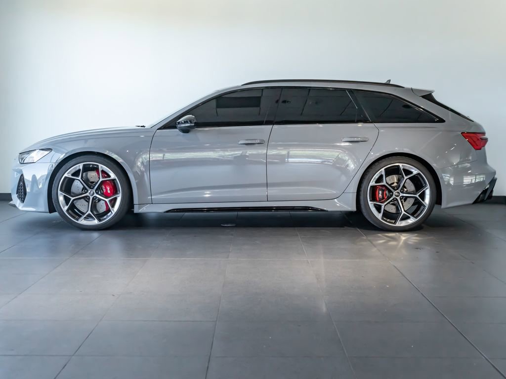 Used 2024 Audi RS 6 performance image 2