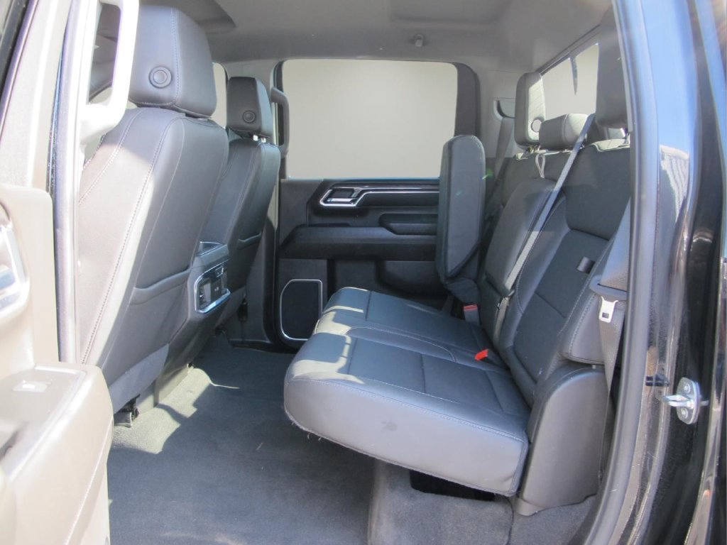 Used 2024 Chevrolet Silverado 2500 LTZ w/ LTZ Plus Package AWD/4WD image 23