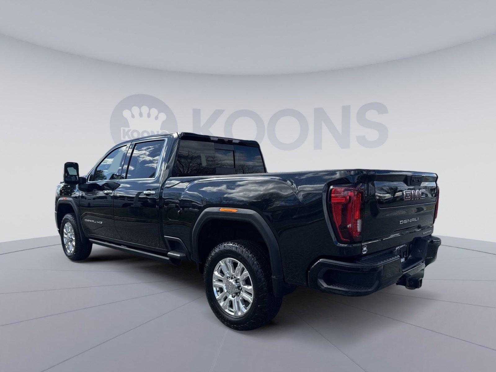 Used 2022 GMC Sierra 2500 Denali image 4