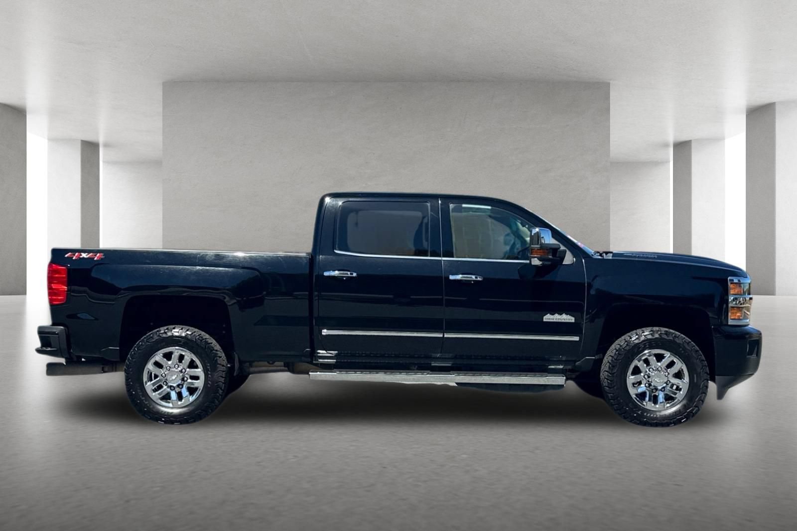 Used 2018 Chevrolet Silverado 3500 High Country w/ Duramax Plus Package AWD/4WD image 3