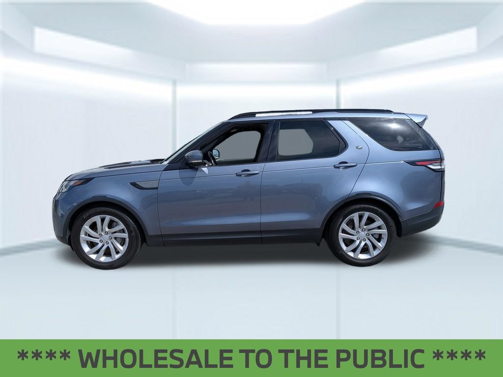 Used 2018 Land Rover Discovery SE AWD/4WD image 2