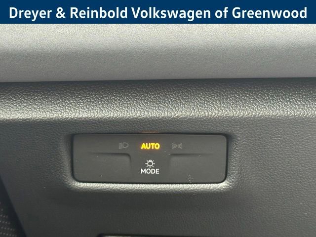 New 2026 Volkswagen Tiguan SE R-Line image 16