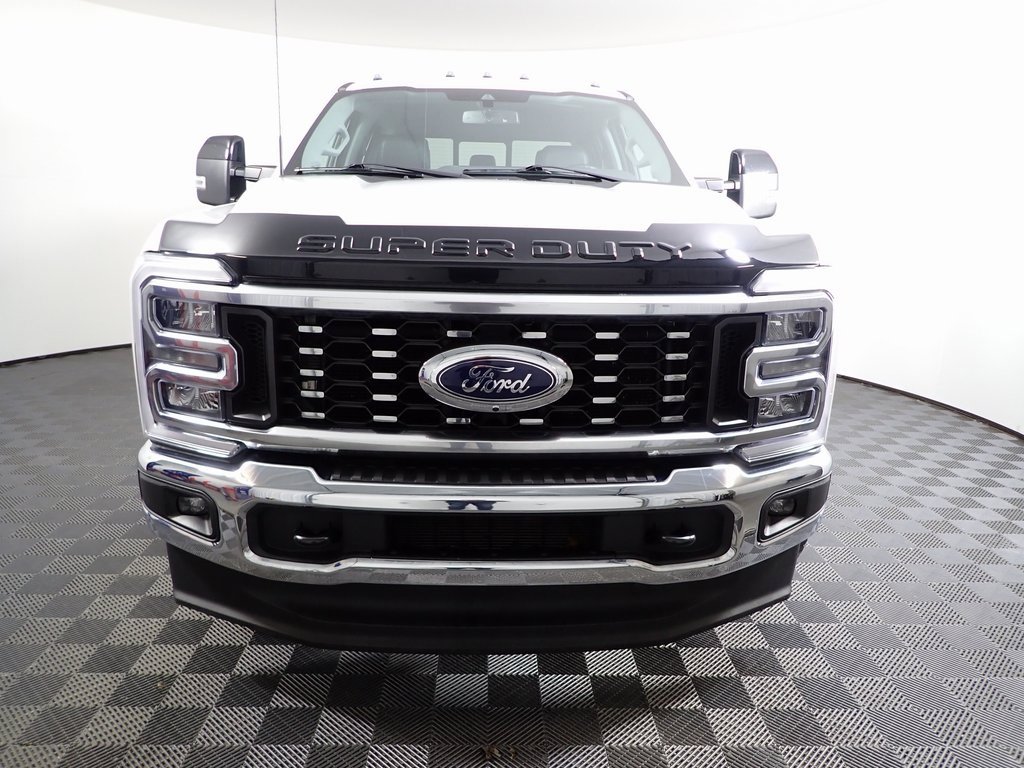 Used 2024 Ford F350 Lariat w/ FX4 Off-Road Package image 8