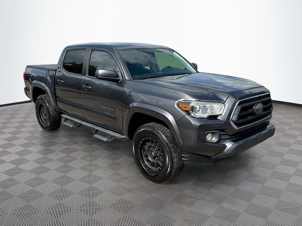 Used 2020 Toyota Tacoma SR5 RWD image 4
