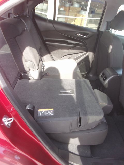 Used 2023 Chevrolet Equinox LT image 32