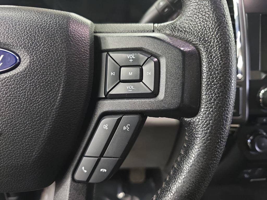 Used 2015 Ford F150 XLT w/ Equipment Group 302A Luxury AWD/4WD image 17
