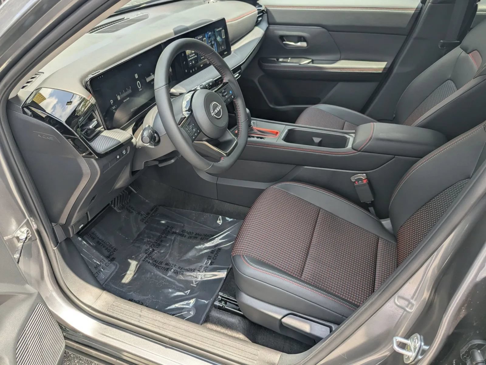 Used 2026 Nissan Kicks SR FWD image 9