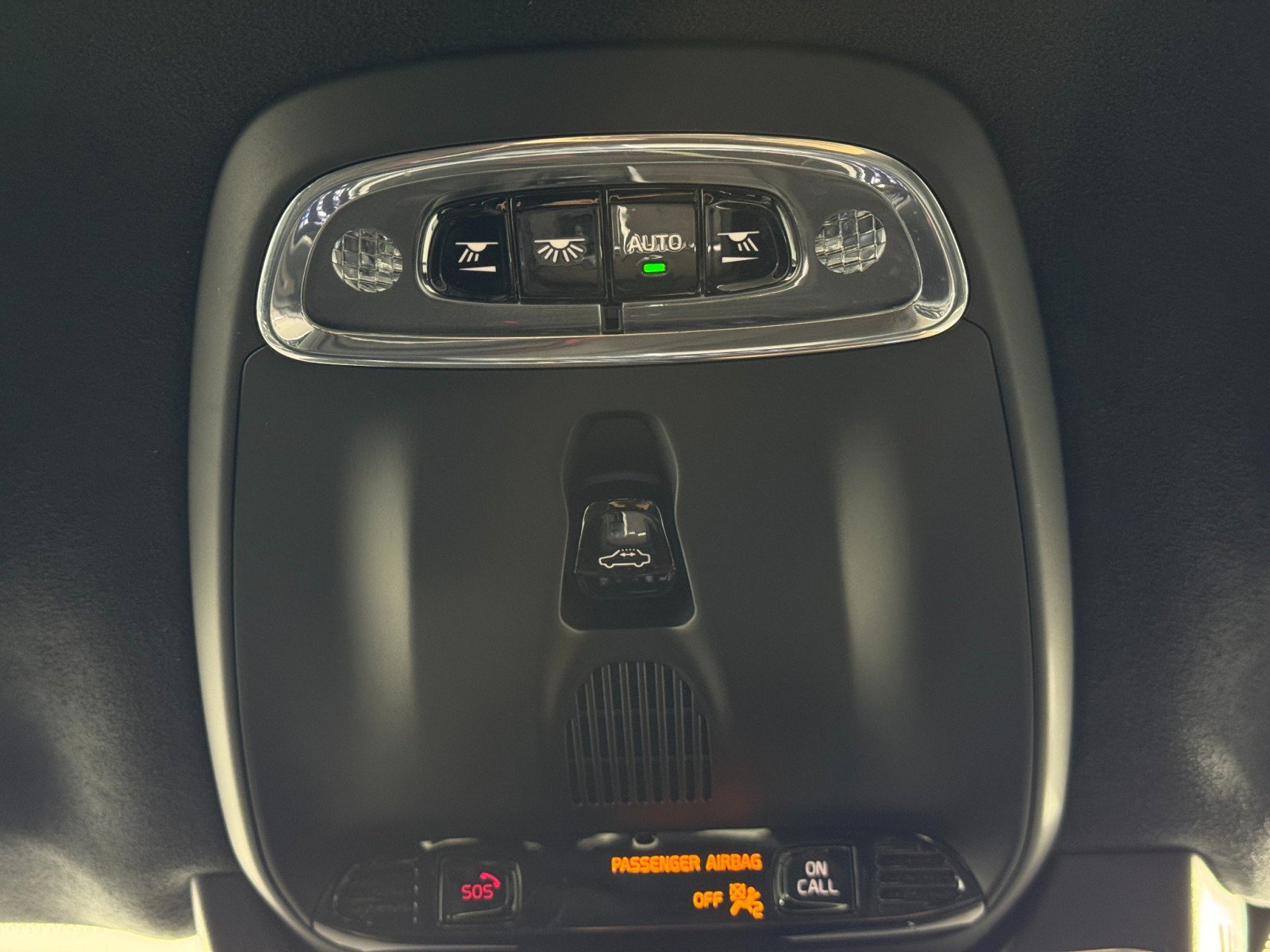 Used 2020 Volvo XC90 T8 Inscription w/ Protection Package image 37