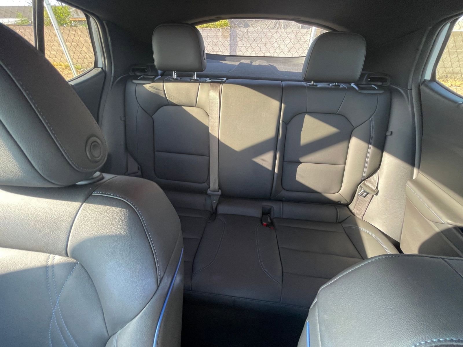 Used 2025 Buick Envista Sport Touring image 38