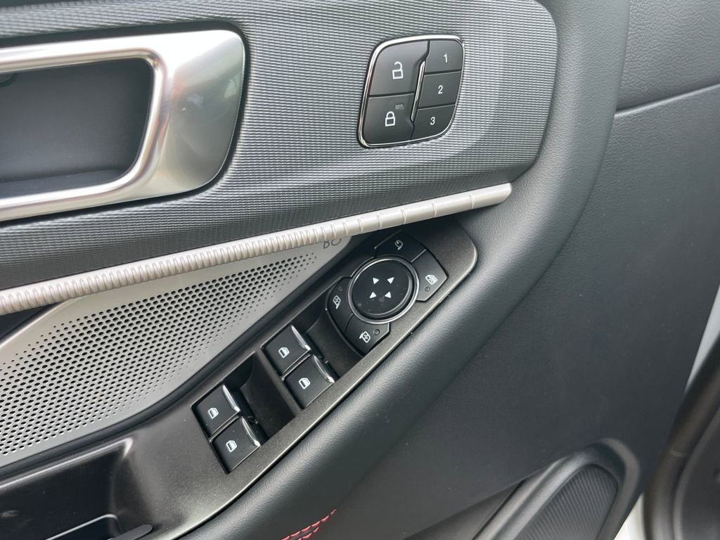 New 2026 Ford Explorer ST w/ Sun And Sound Package image 17