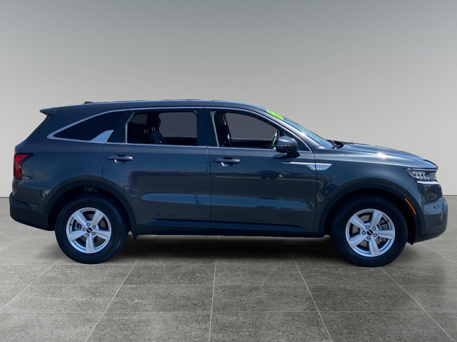 Used 2023 Kia Sorento LX FWD image 6