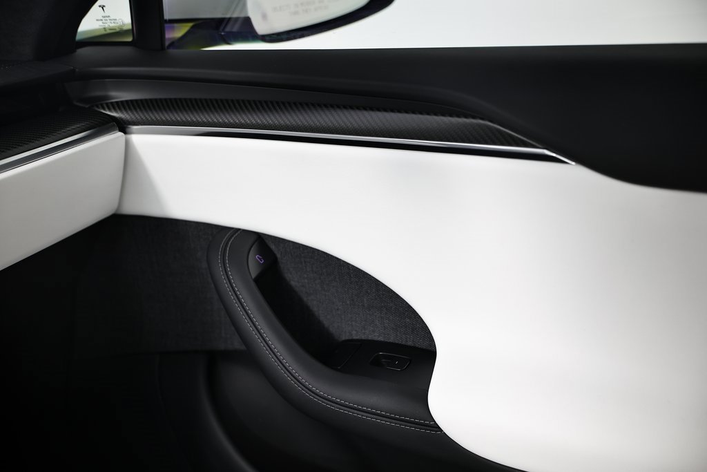 Used 2022 Tesla Model S Plaid image 45