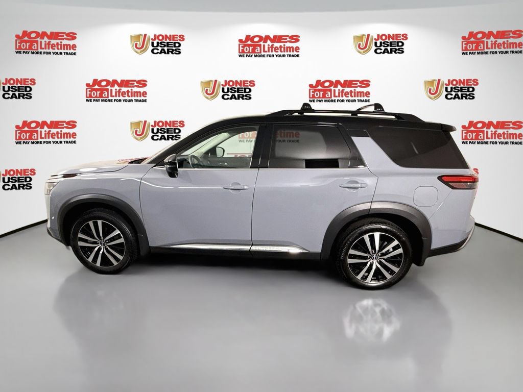 Certified 2025 Nissan Pathfinder Platinum w/ Cargo Package AWD/4WD image 17