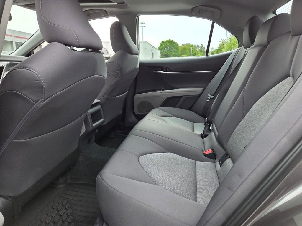 Used 2024 Toyota Camry LE w/ Convenience Package image 5