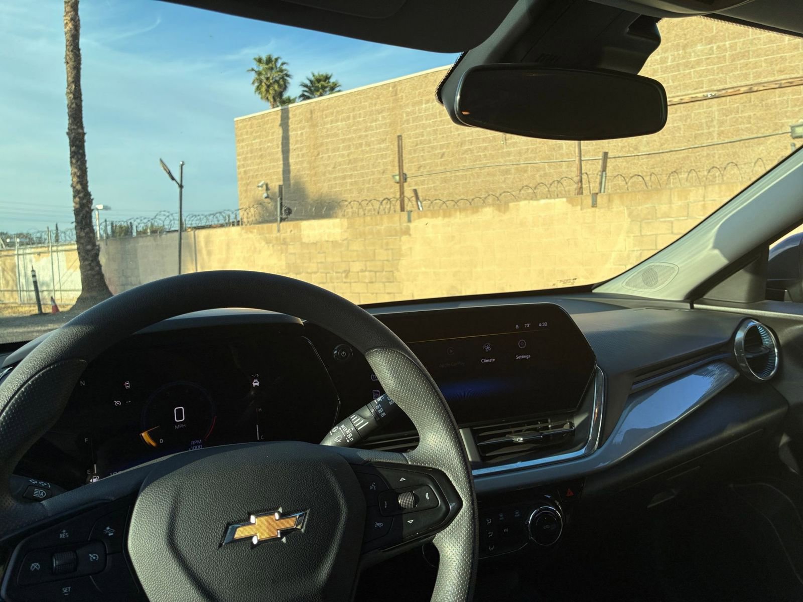 Used 2025 Chevrolet Trax LT image 34