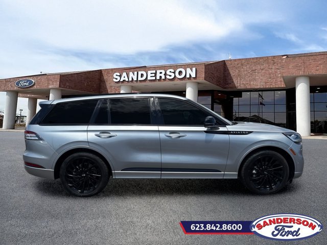 Used 2024 Lincoln Aviator Reserve w/ Jet Package RWD image 2