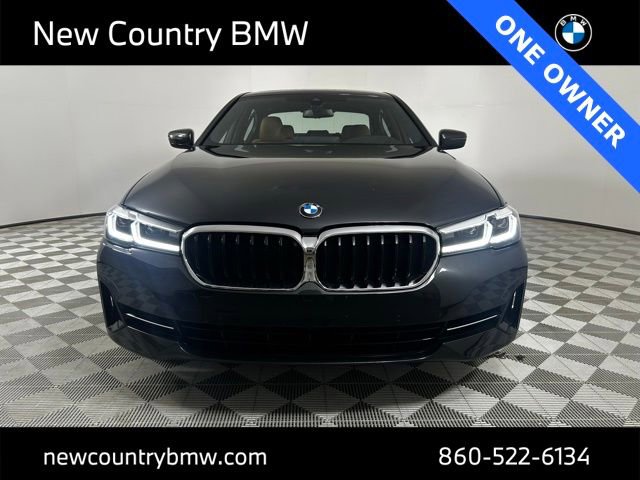Used 2023 BMW 540i xDrive w/ Premium Package image 2