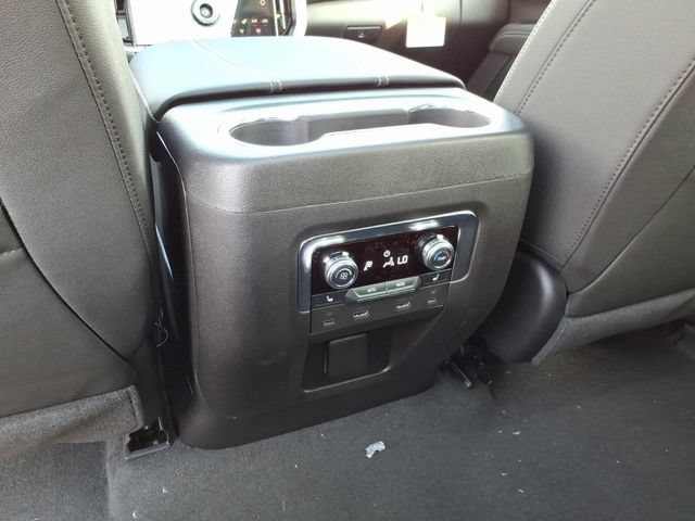 New 2026 GMC Yukon XL Elevation w/ Elevation Premium Package AWD/4WD image 17