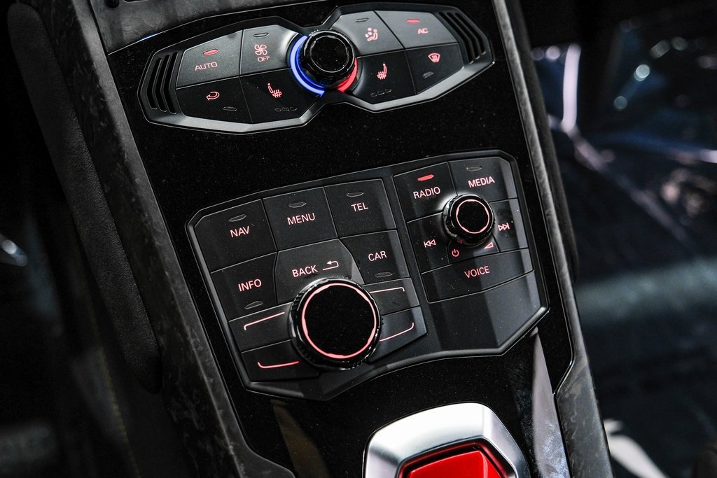 Used 2018 Lamborghini Huracan Performante image 27