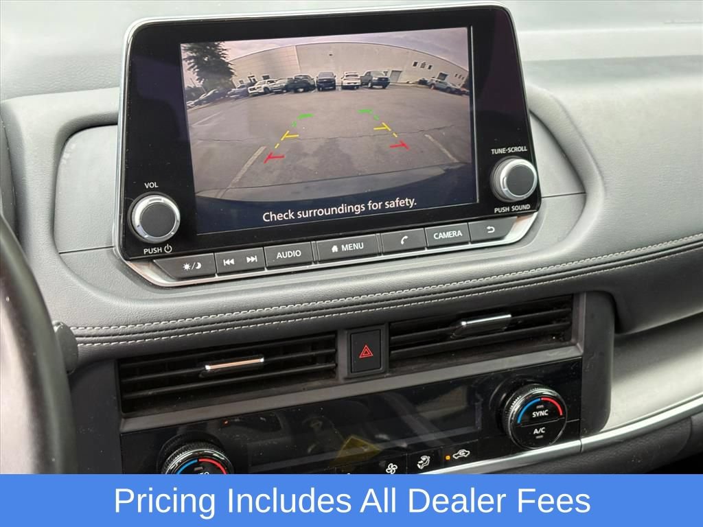 Certified 2025 Nissan Rogue SV FWD image 11