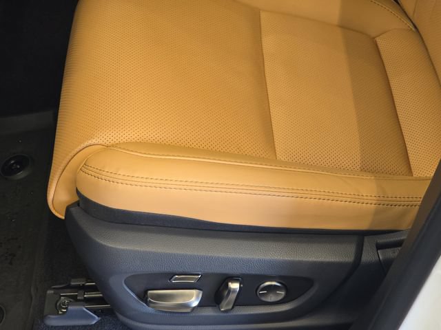 Used 2026 Lexus LX 600 4WD w/ Accessory Package (2T) image 33