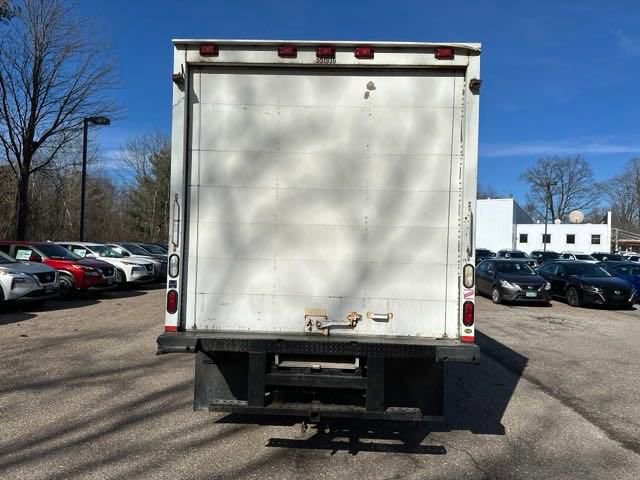 Used 2012 Ford F550 XL w/ Payload Upgrade Pkg image 4