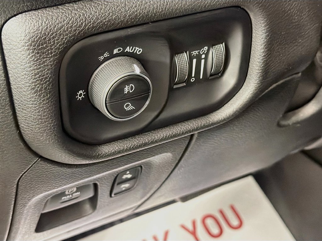 Used 2022 RAM 1500 Laramie w/ Night Edition AWD/4WD image 10