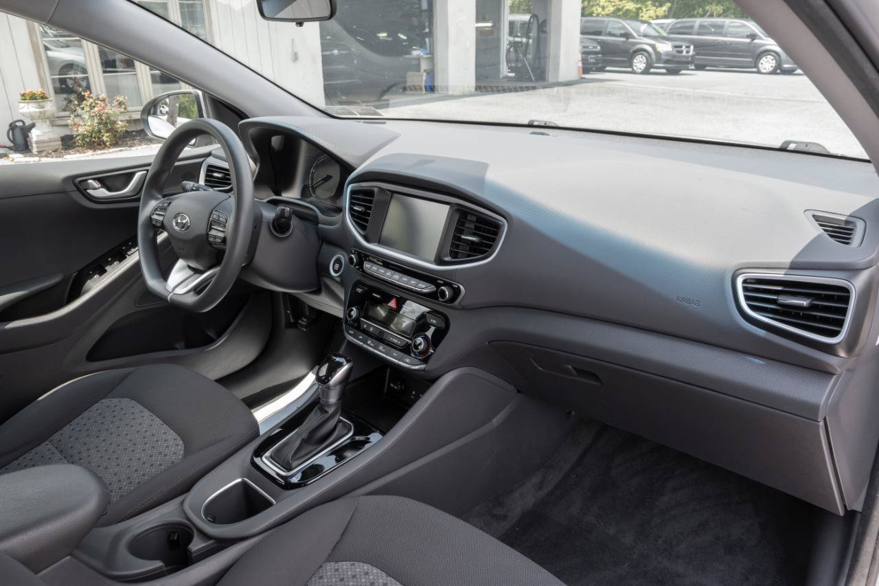 Used 2019 Hyundai Ioniq Blue FWD image 33