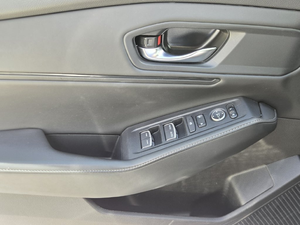 Certified 2025 Honda Accord Sport image 28