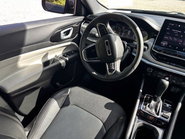 Used 2023 Jeep Compass Limited AWD/4WD image 22