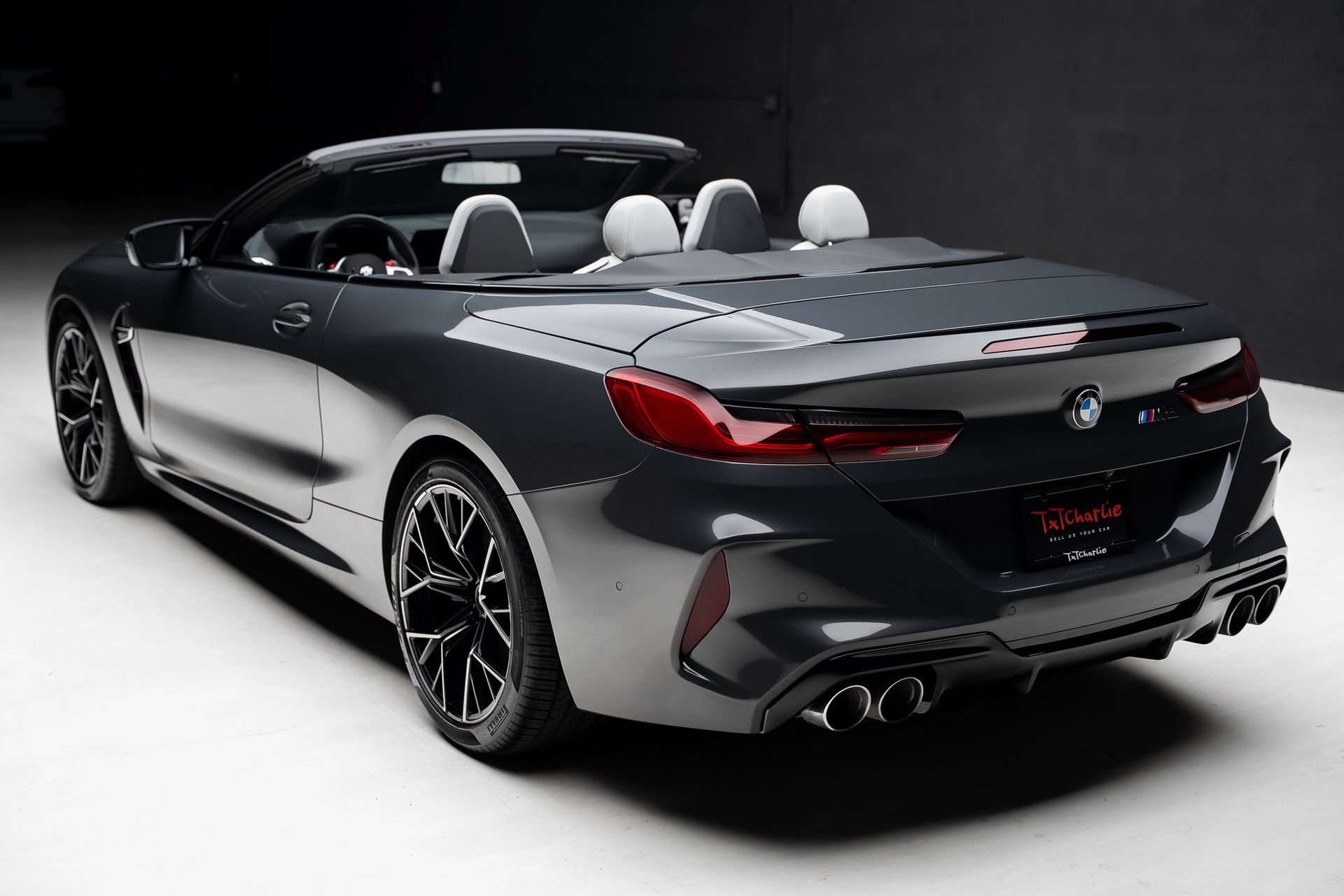 Used 2020 BMW M8 Convertible AWD/4WD image 27