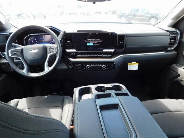 New 2025 Chevrolet Silverado 1500 LT w/ Z71 Off-Road Package AWD/4WD image 17