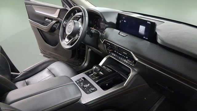 Used 2025 MAZDA CX-90 3.3 Turbo w/ Premium Sport Pkg image 21