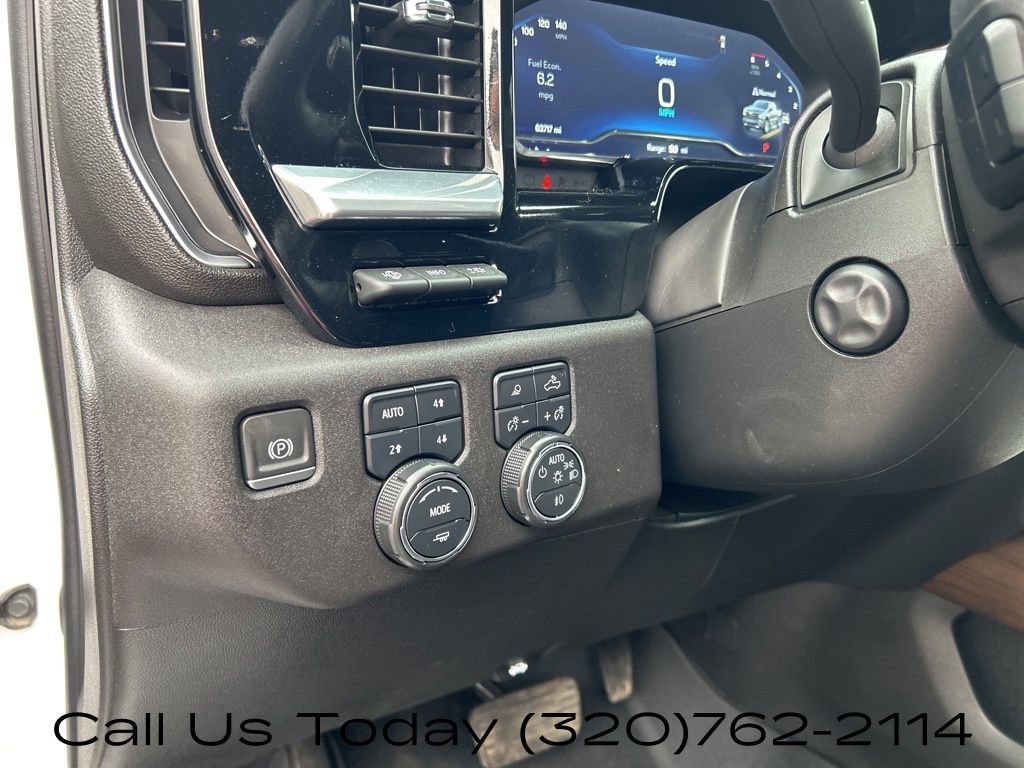 Certified 2023 Chevrolet Silverado 1500 High Country w/ Technology Package AWD/4WD image 19