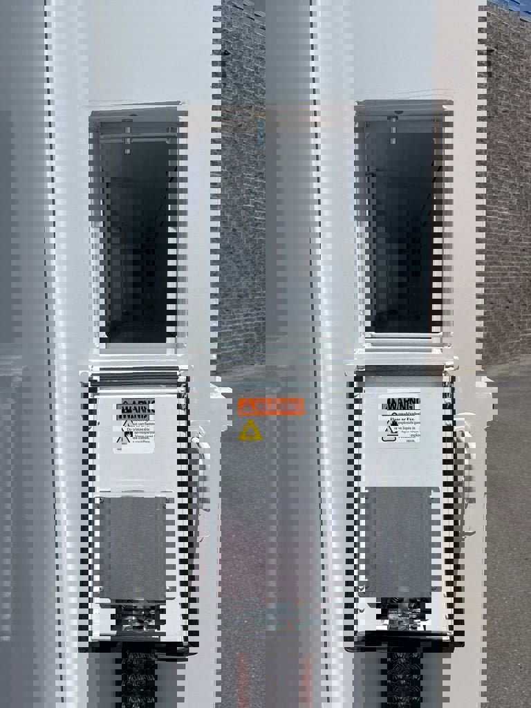 New 2025 Chevrolet Express 3500 w/ Power Convenience Package image 26