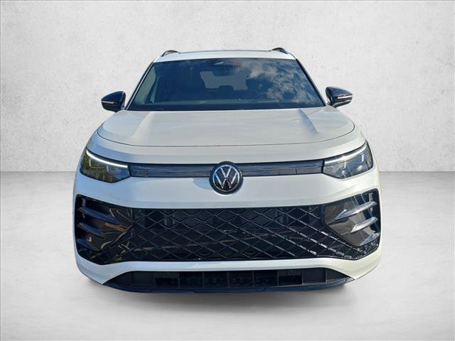 New 2026 Volkswagen Tiguan SE R-Line image 8
