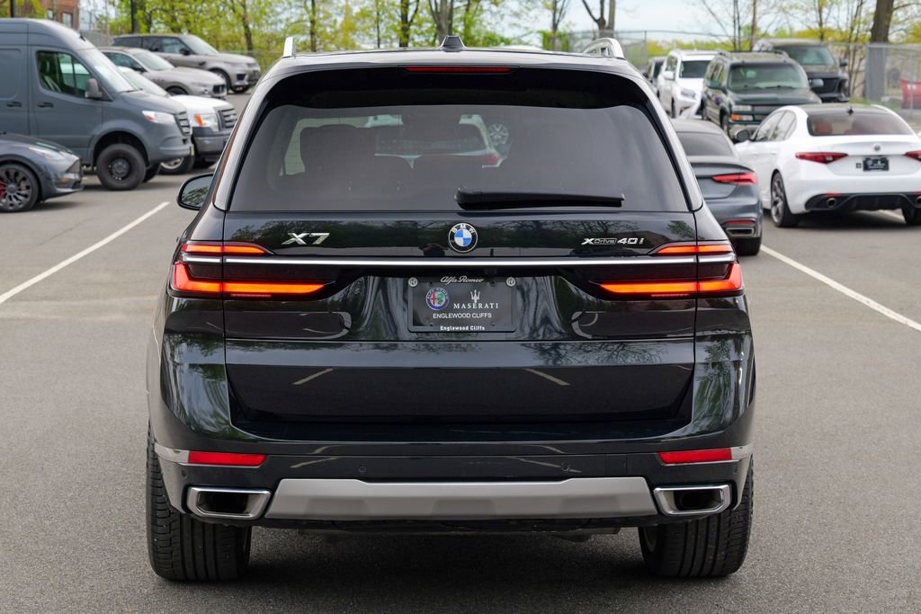 Used 2024 BMW X7 xDrive40i w/ Executive Package AWD/4WD image 6