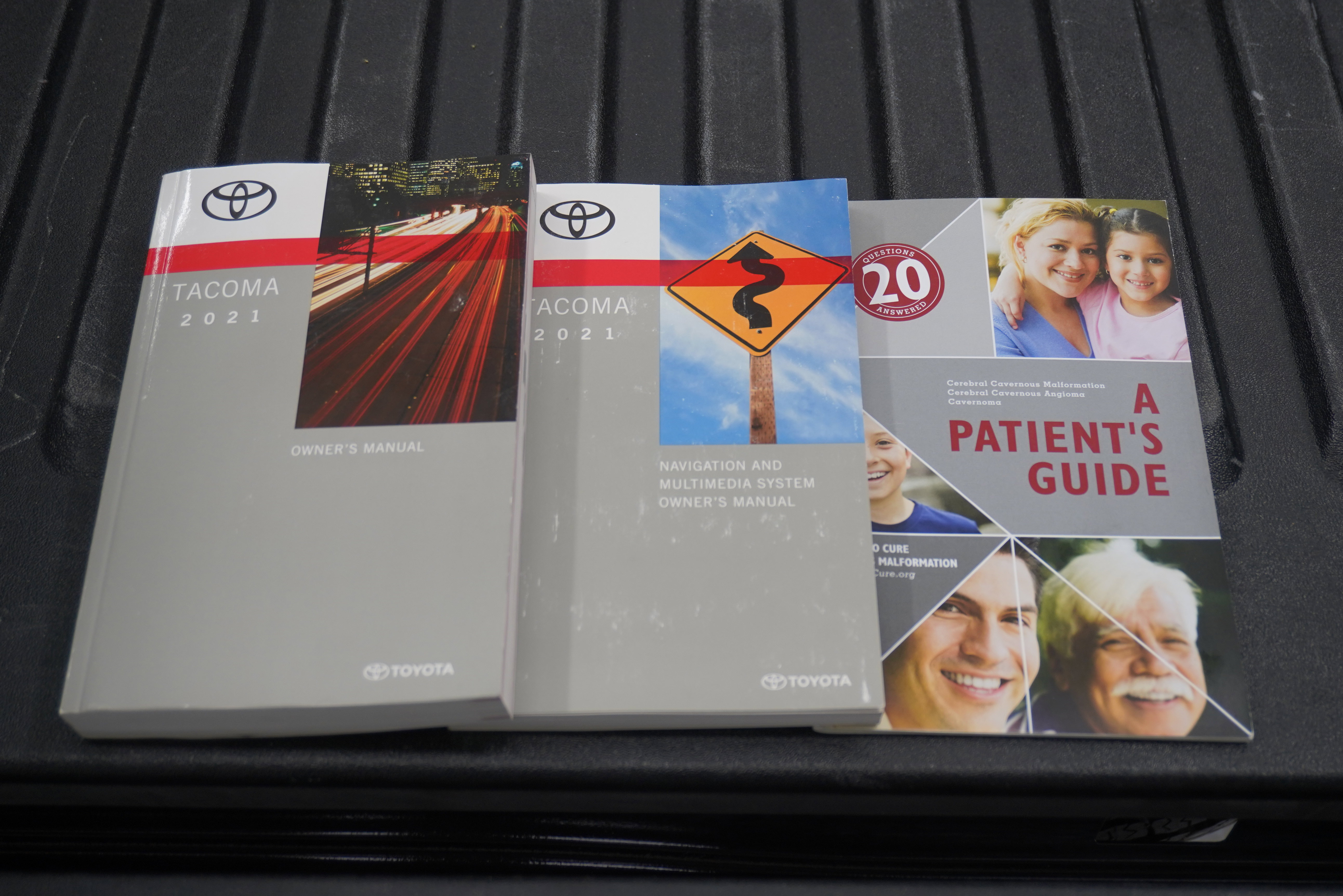 Used 2021 Toyota Tacoma TRD Off-Road image 24