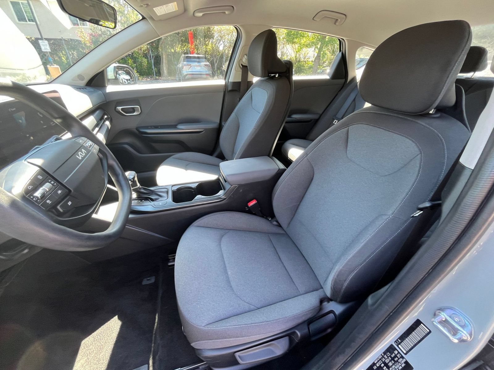 Used 2025 Kia K4 FWD image 25