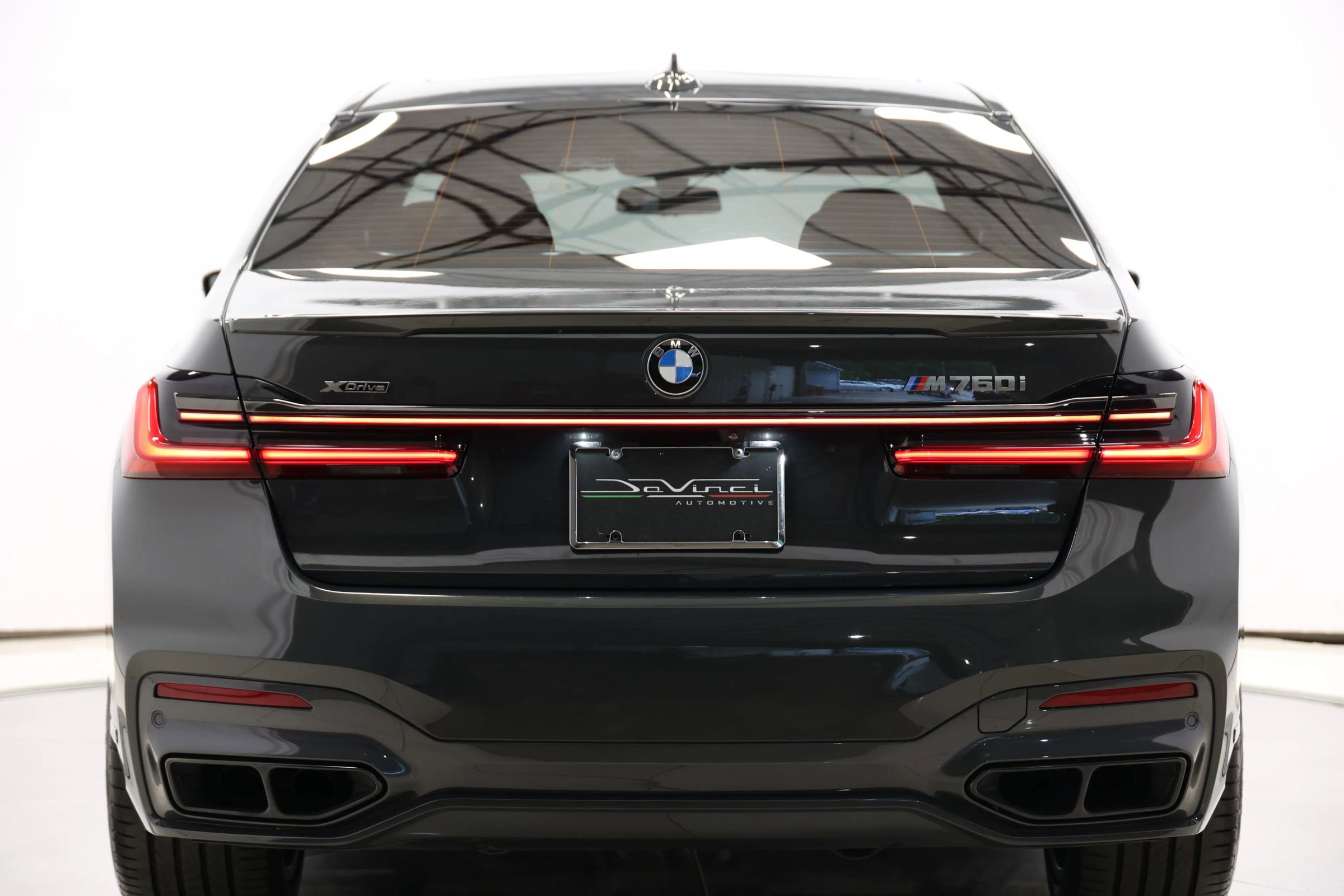 Used 2022 BMW M760i xDrive w/ Luxury Rear Seating Package image 67