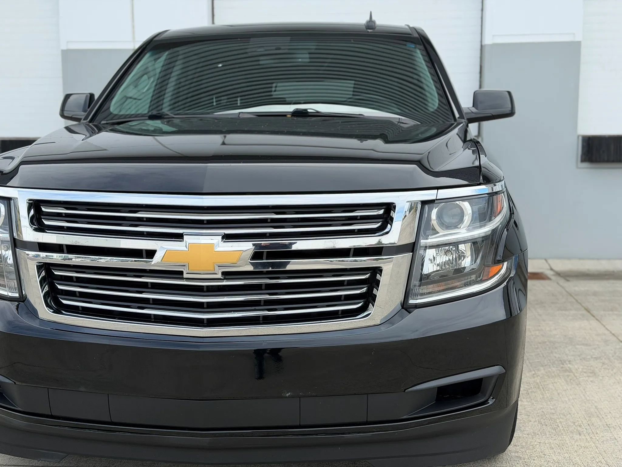 Used 2018 Chevrolet Suburban LT AWD/4WD image 31