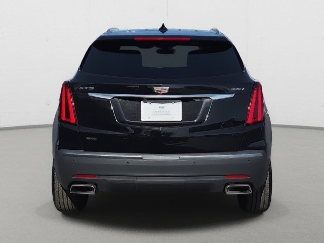 Certified 2024 Cadillac XT5 Luxury w/ LPO, Floor Liner Package AWD/4WD image 6