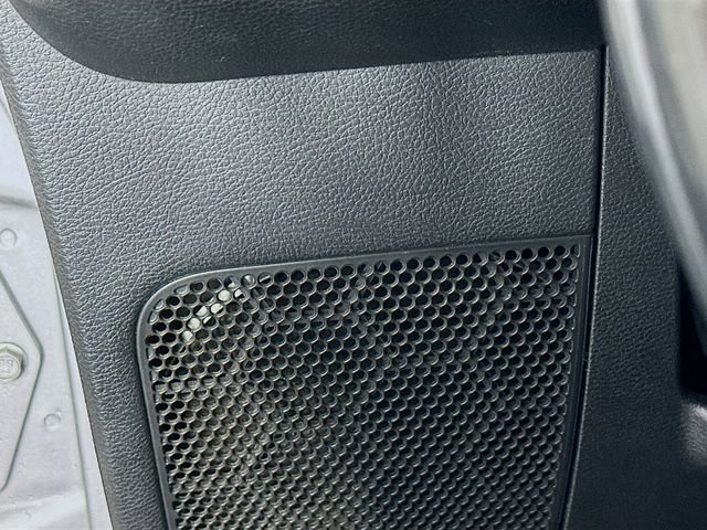 Used 2013 Jeep Wrangler Unlimited Sahara w/ Connectivity Group image 10