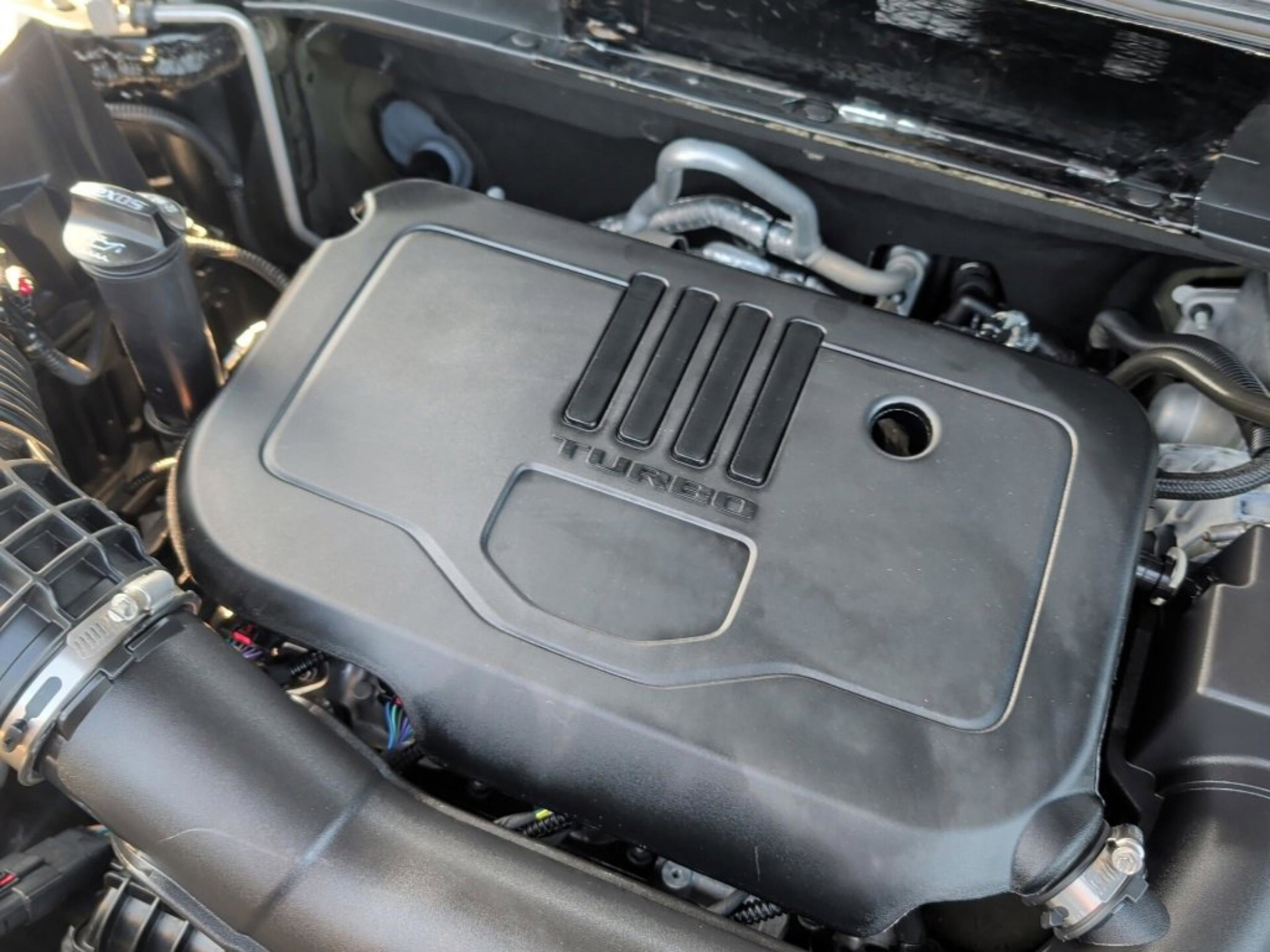 Used 2023 GMC Acadia SLE image 20