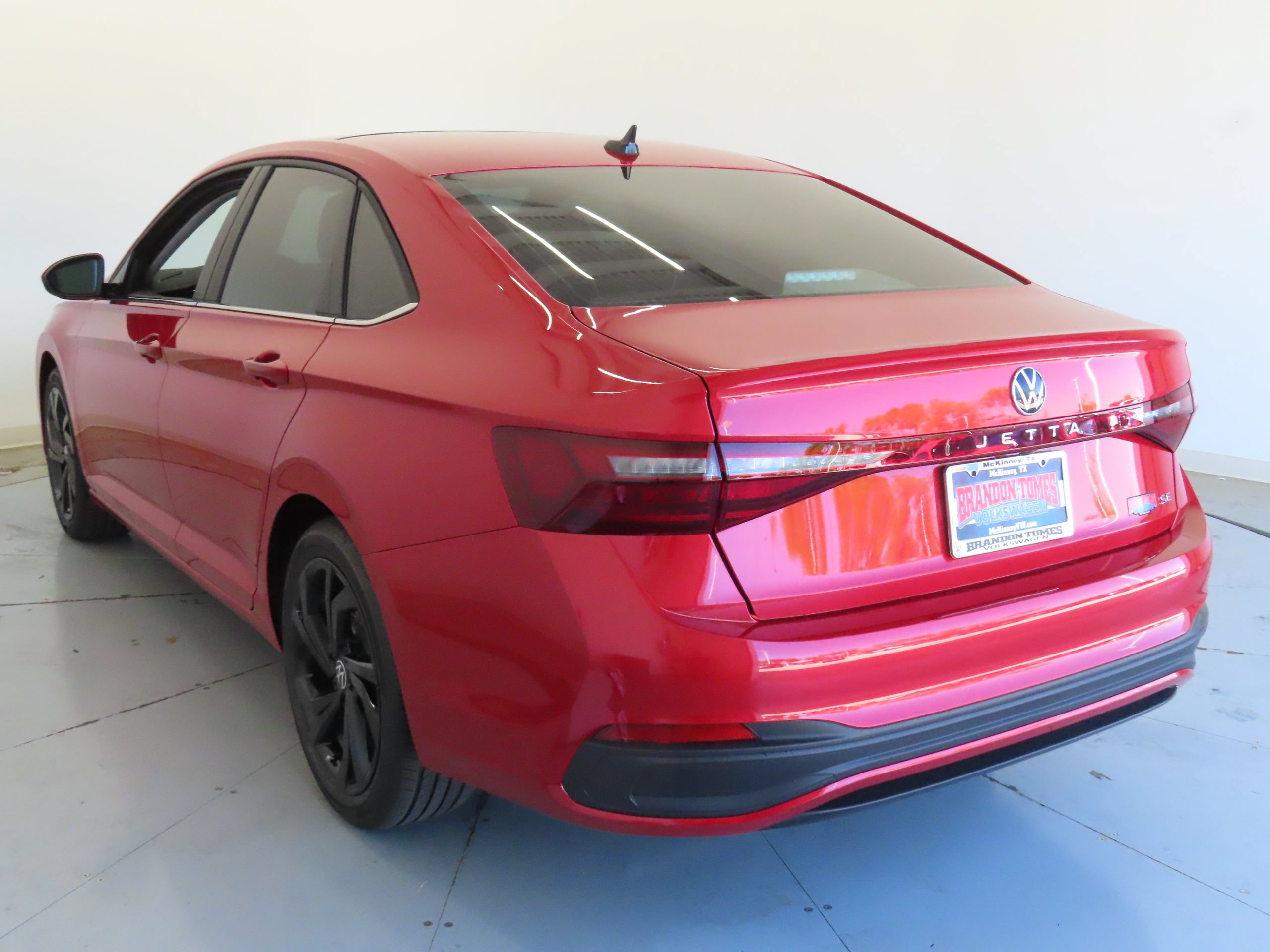 New 2026 Volkswagen Jetta SE FWD image 6